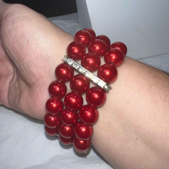 Vintage Red Faux Pearl and Rhinestone Three Band Stretch Bracelet - Picture 4 of 8